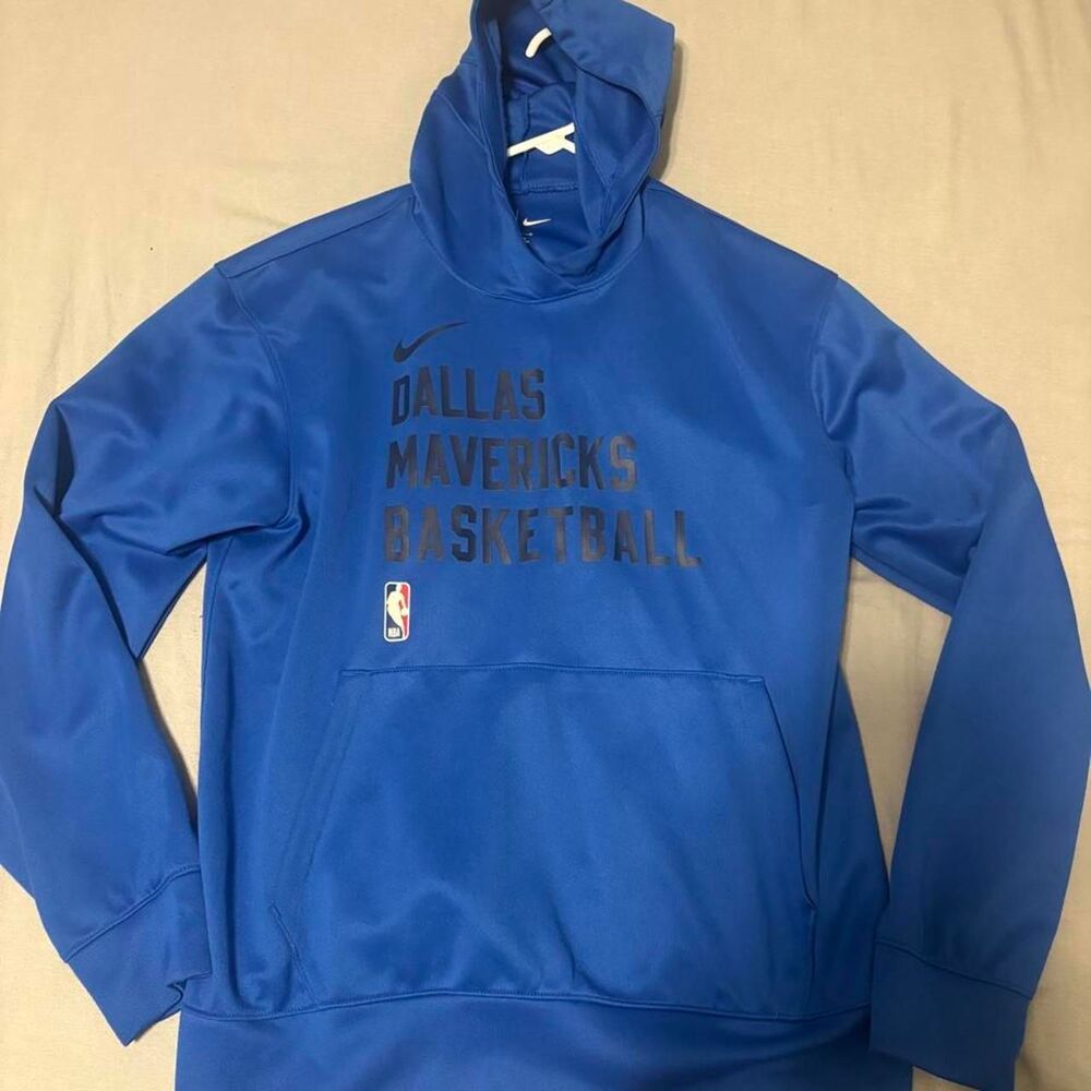 Nike Men's Blue Hoodie